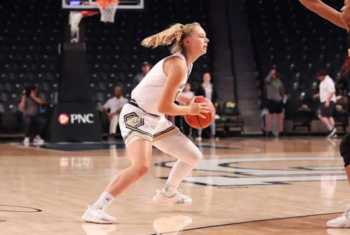 Georgia Tech Women's Basketball guard Cam Swartz